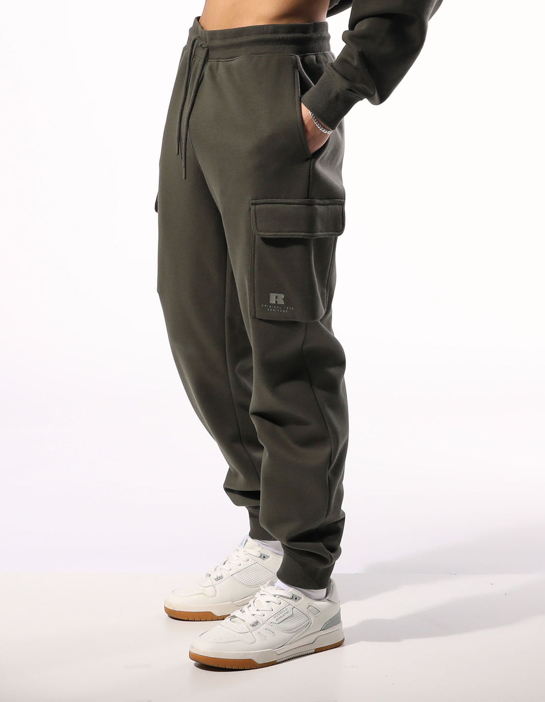 Track pants Russell Athletic Brooklyn Cargo Barbati Masline Verzi | 48253-FUVA